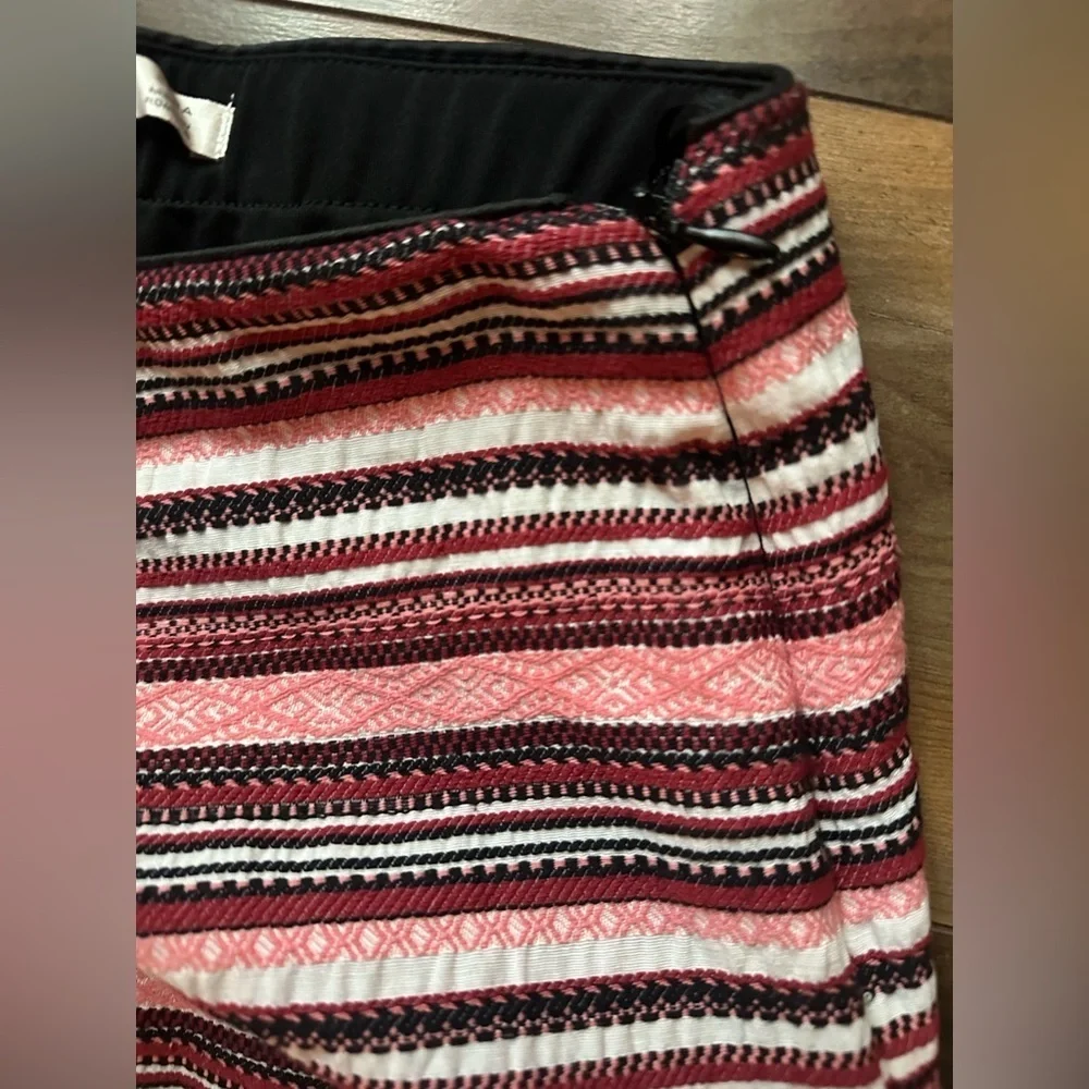 ZARA Trafaluc Textured Striped Mini Skirt | XS | Red, Black & Cream Boho Chic